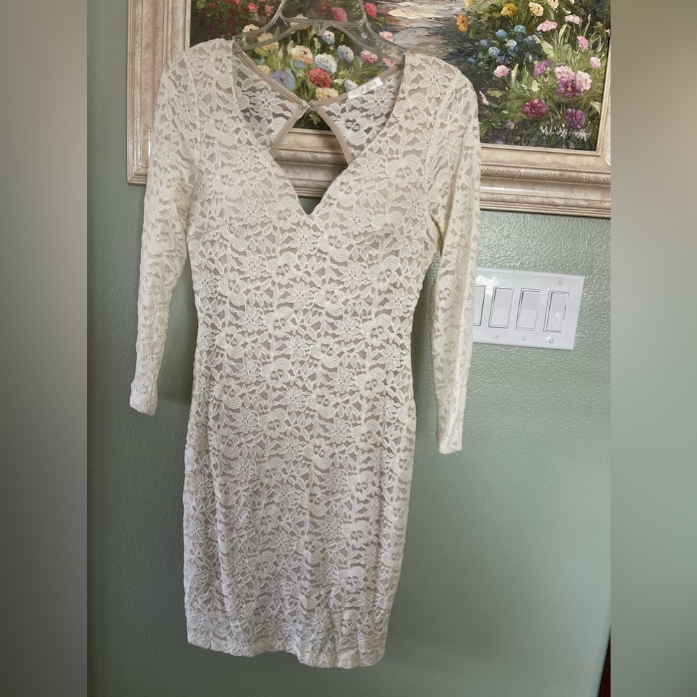 Olive Tree Lace Paded Lined White Juniors Dress Size Large New